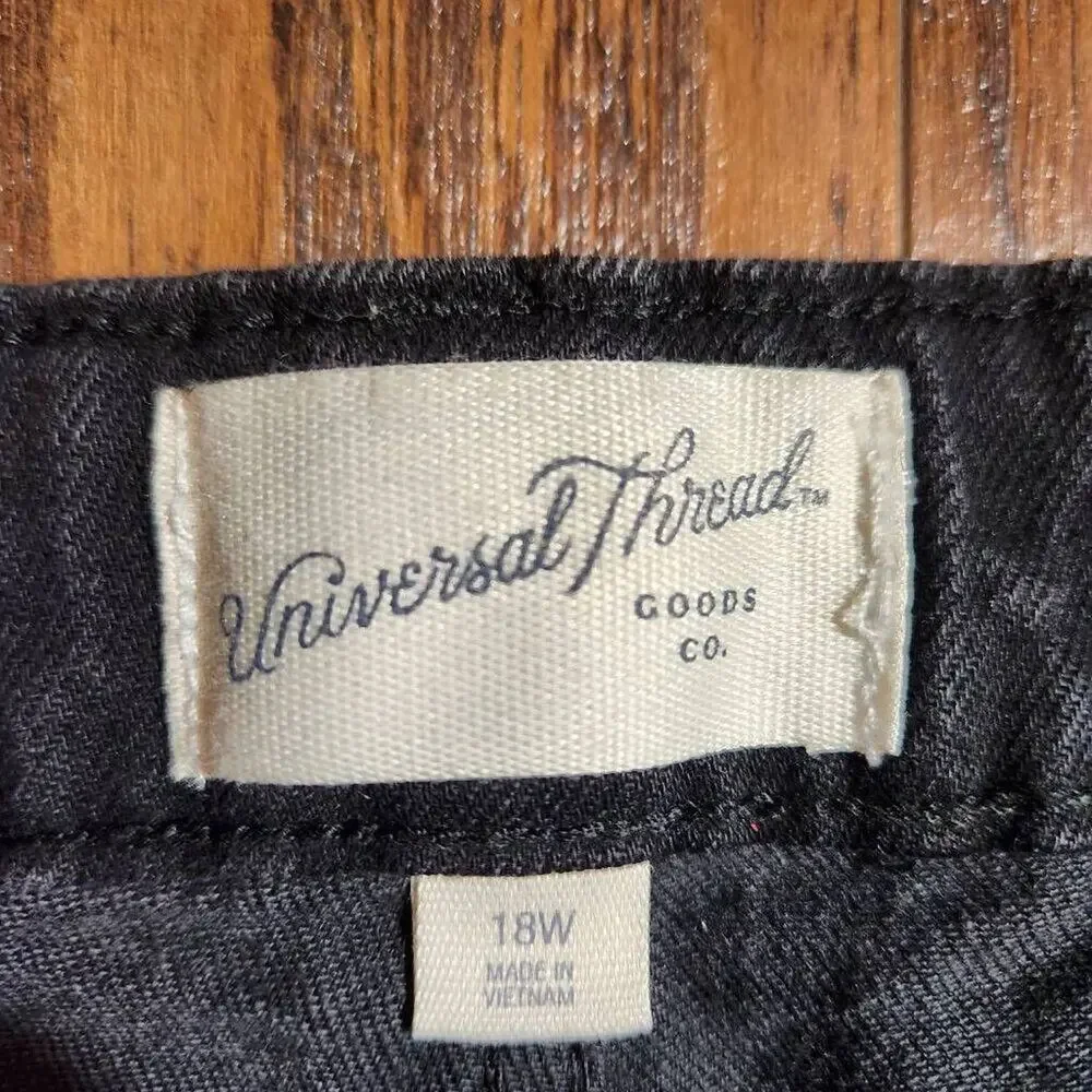 Universal Thread Vintage Straight Leg Black Jeans Size 18